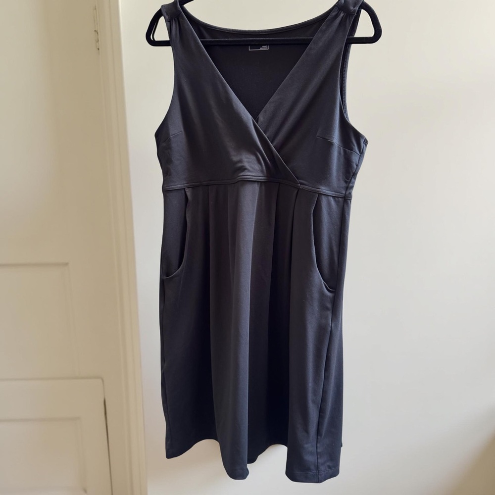 Eddie Bauer Black Sleeveless Dress with Pockets – Size Large